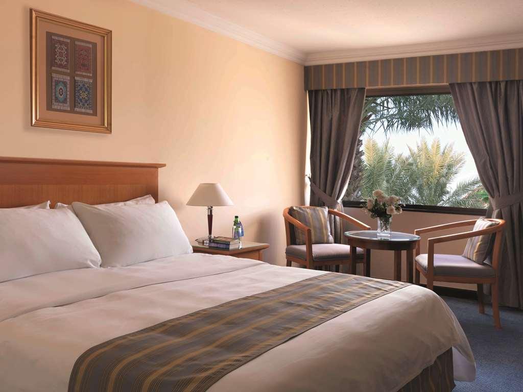 Radisson Blu Hotel, Yanbu Exteriör bild