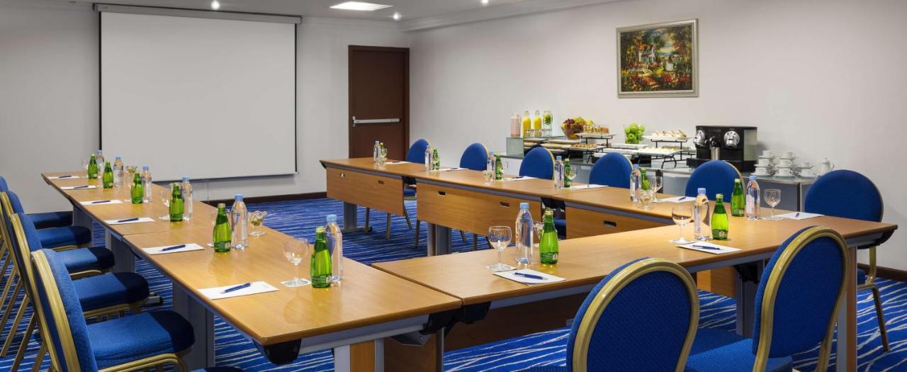 Radisson Blu Hotel, Yanbu Exteriör bild