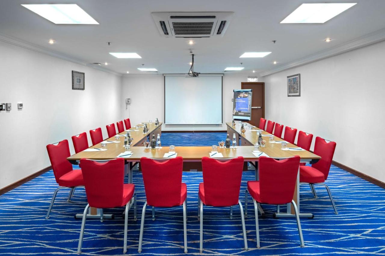 Radisson Blu Hotel, Yanbu Exteriör bild